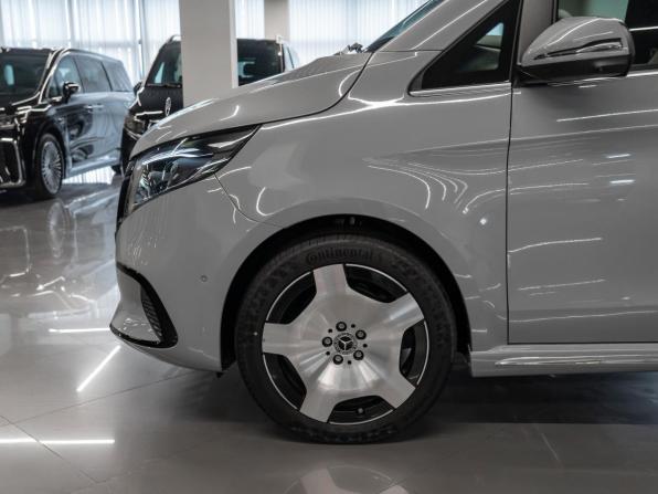 Mercedes-Benz V-Класс III (W447) Рестайлинг 2 с пробегом 2025 года, цена 13 790 000 рублей, 29 км, минивэн, Автокод Объявления