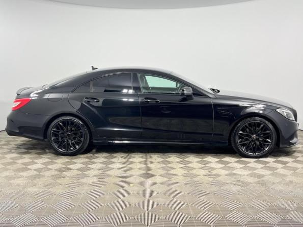 Mercedes-Benz CLS II (C218) Рестайлинг с пробегом 2015 года, цена 2 529 900 рублей, 267571 км, седан, Автокод Объявления