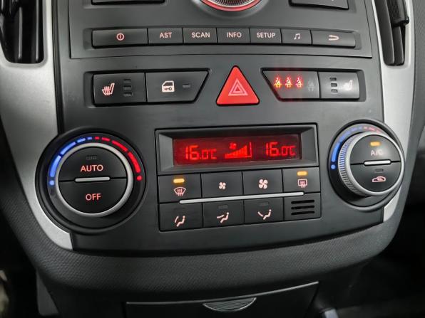 Kia Ceed I Рестайлинг с пробегом 2010 года, цена 649 000 рублей, 150079 км, хэтчбек, Автокод Объявления