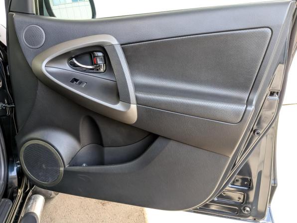 Toyota Ractis II с пробегом 2011 года, цена 1 540 000 рублей, 118930 км, хэтчбек, Автокод Объявления