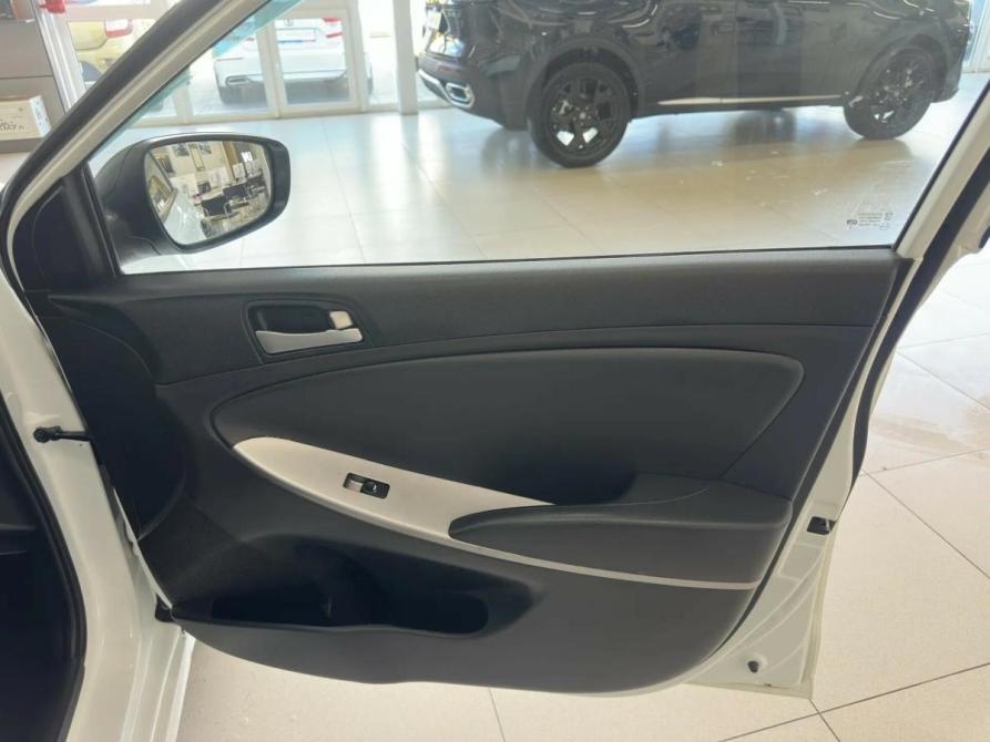 Hyundai Solaris I Рестайлинг Уфа  - изображение 23