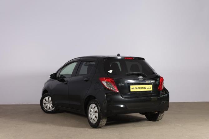 Toyota Vitz III (XP130) с пробегом 2013 года, цена 849 000 рублей, 143021 км, хэтчбек, Автокод Объявления