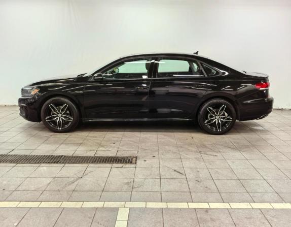 Volkswagen Passat (North America and China) II (NA Market) с пробегом 2019 года, цена 2 090 000 рублей, 77000 км, седан, Автокод Объявления