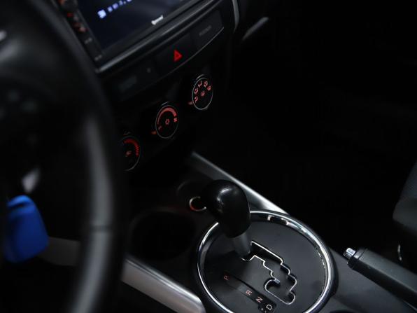 Mitsubishi ASX I с пробегом 2012 года, цена 720 000 рублей, 296509 км, внедорожник, Автокод Объявления