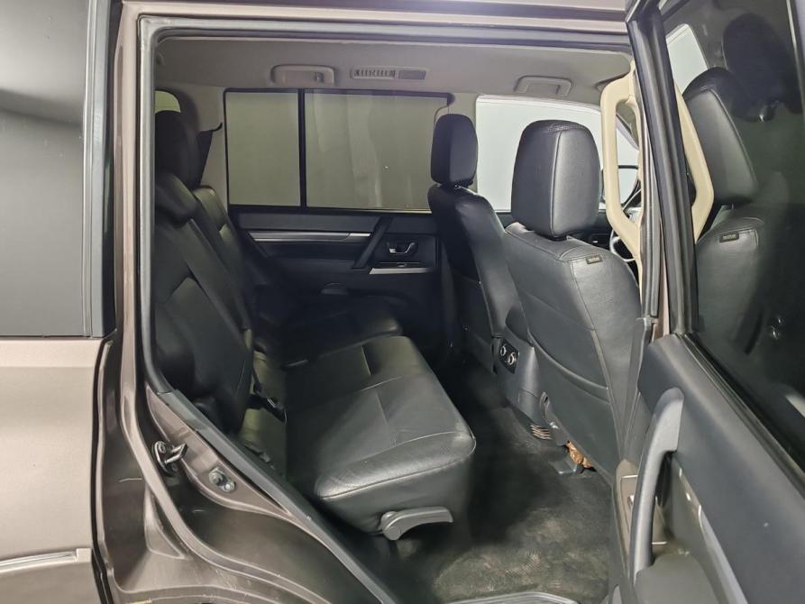 Mitsubishi Pajero IV Рестайлинг 1 Москва  - изображение 20