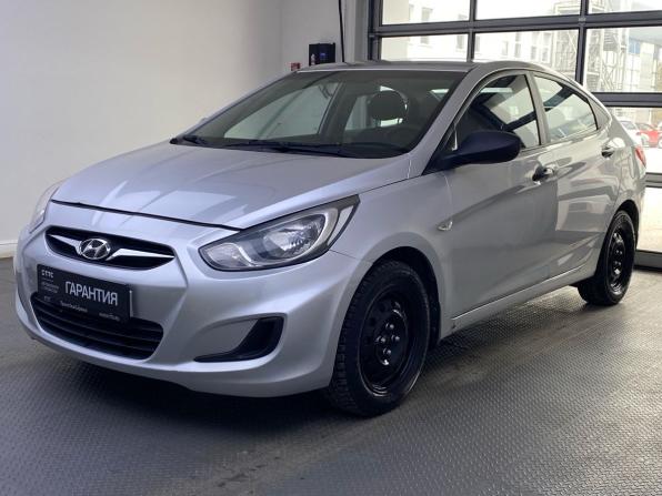 Hyundai Solaris I с пробегом 2012 года, цена 910 000 рублей, 164000 км, седан, Автокод Объявления