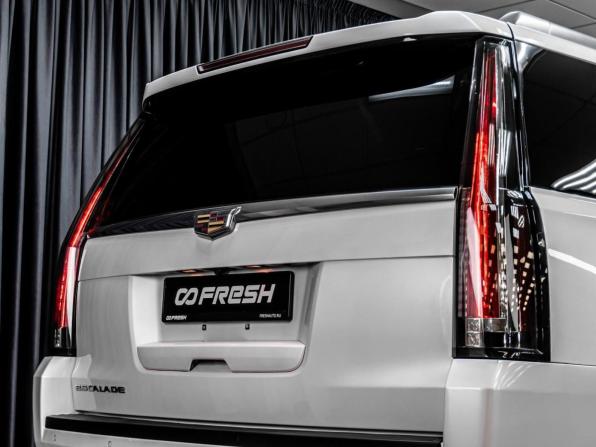 Cadillac Escalade IV с пробегом 2016 года, цена 3 347 000 рублей, 226002 км, внедорожник, Автокод Объявления