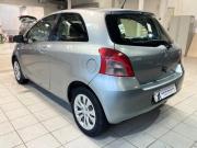 Toyota Yaris II Челябинск  - изображение 22