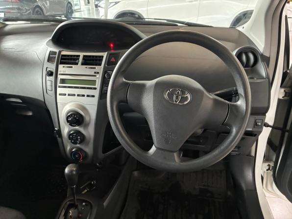Toyota Vitz II (XP90) с пробегом 2009 года, цена 645 000 рублей, 173000 км, хэтчбек, Автокод Объявления