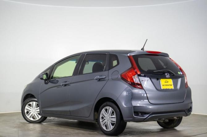 Honda Fit III Рестайлинг с пробегом 2019 года, цена 1 179 000 рублей, 131000 км, хэтчбек, Автокод Объявления