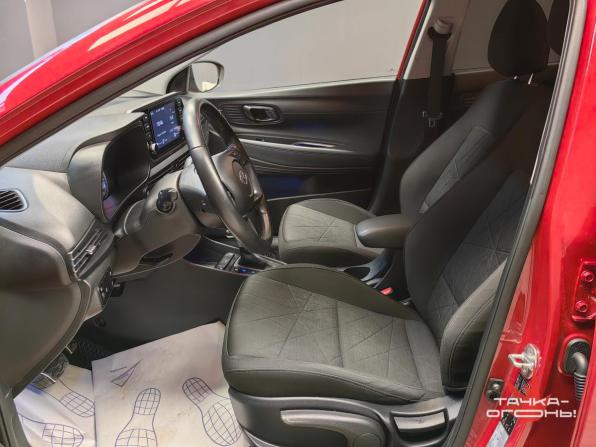 Hyundai Bayon I с пробегом 2022 года, цена 1 908 000 рублей, 42000 км, внедорожник, Автокод Объявления