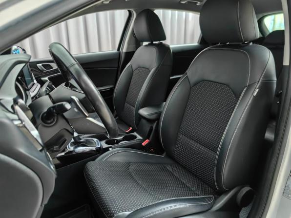 Kia Ceed III с пробегом 2019 года, цена 1 799 000 рублей, 52000 км, универсал, Автокод Объявления