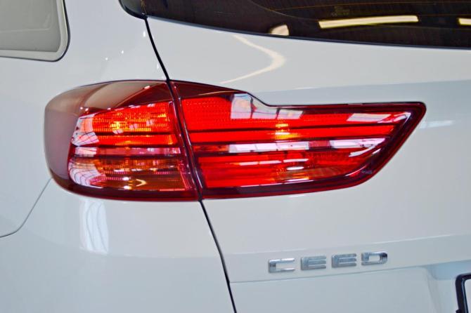 Kia Ceed III с пробегом 2021 года, цена 1 865 000 рублей, 95500 км, универсал, Автокод Объявления