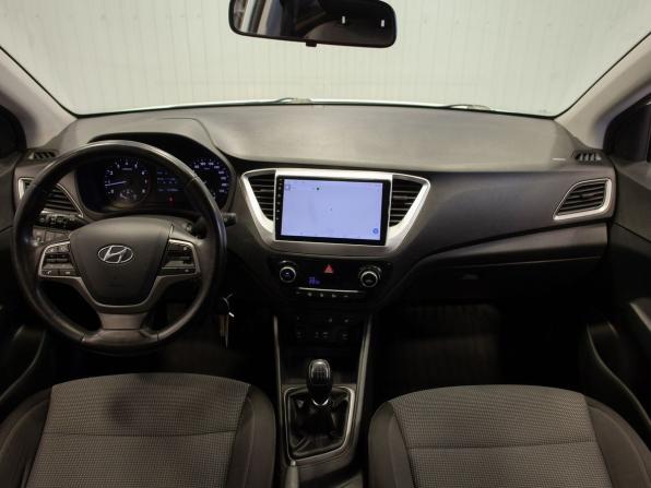 Hyundai Solaris II с пробегом 2018 года, цена 1 265 000 рублей, 161253 км, седан, Автокод Объявления