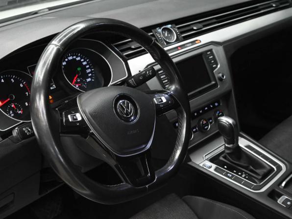 Volkswagen Passat B8 с пробегом 2015 года, цена 1 850 000 рублей, 150636 км, седан, Автокод Объявления