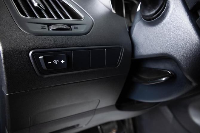 Hyundai ix35 I Рестайлинг с пробегом 2015 года, цена 1 649 000 рублей, 178123 км, внедорожник, Автокод Объявления