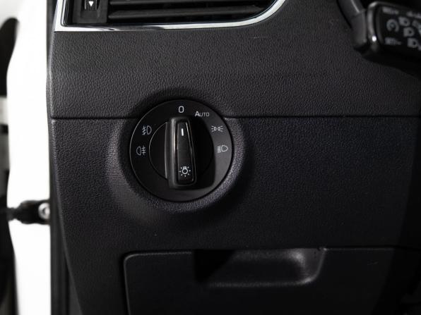 Skoda Octavia III (A7) Рестайлинг с пробегом 2019 года, цена 1 748 000 рублей, 119128 км, лифтбек, Автокод Объявления