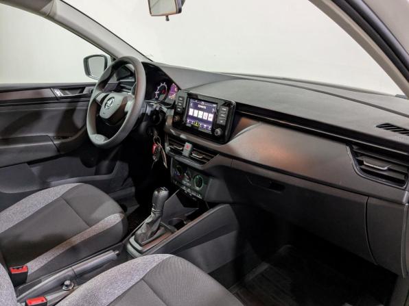 Skoda Rapid II с пробегом 2021 года, цена 1 525 000 рублей, 77276 км, лифтбек, Автокод Объявления