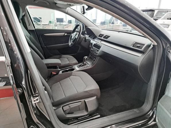 Volkswagen Passat B7 с пробегом 2011 года, цена 1 070 000 рублей, 172882 км, седан, Автокод Объявления