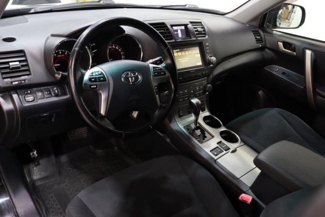 Toyota Highlander II (XU40) Рестайлинг с пробегом 2012 года, цена 2 100 000 рублей, 283246 км, внедорожник, Автокод Объявления