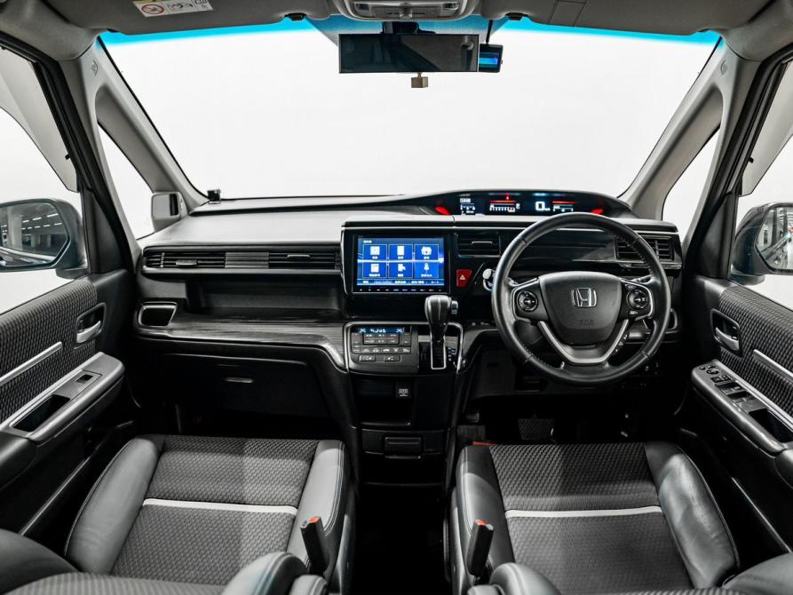 Honda Stepwgn V Красноярск  - изображение 9