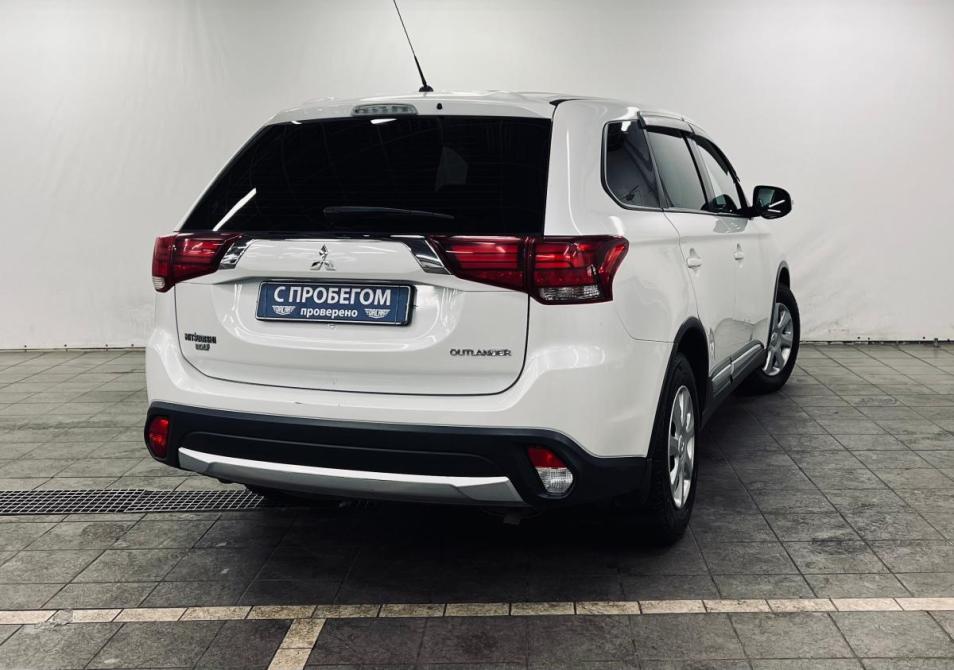 Mitsubishi Outlander III Рестайлинг 2 Санкт-Петербург  - изображение 2