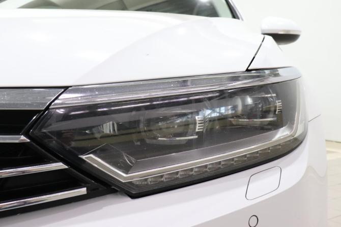 Volkswagen Passat B8 с пробегом 2019 года, цена 2 030 000 рублей, 138422 км, седан, Автокод Объявления