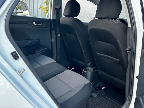 Hyundai Solaris II с пробегом 2019 года, цена 1 316 700 рублей, 129861 км, седан, Автокод Объявления