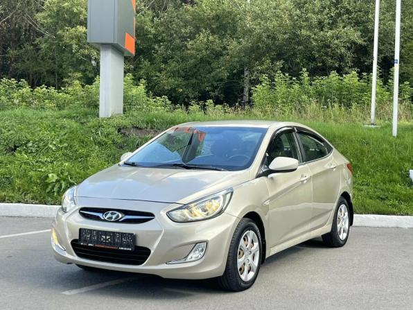 Hyundai Solaris I с пробегом 2011 года, цена 630 000 рублей, 211975 км, седан, Автокод Объявления