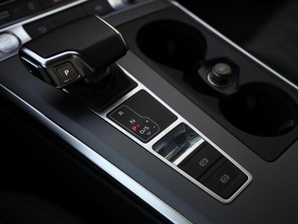 Audi A6 V (C8) с пробегом 2019 года, цена 3 249 000 рублей, 127780 км, седан, Автокод Объявления