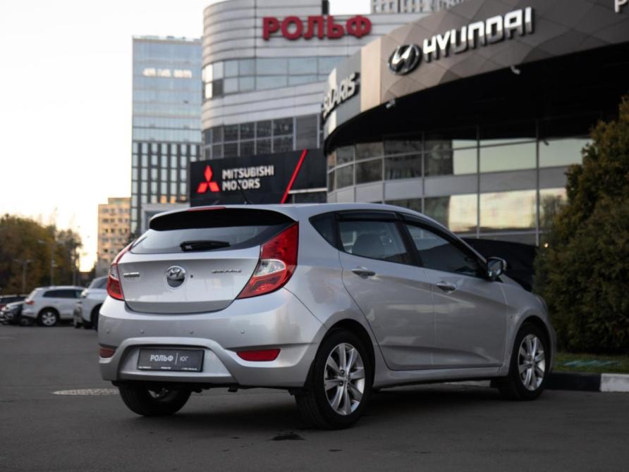 Hyundai Solaris I Москва  - изображение 4