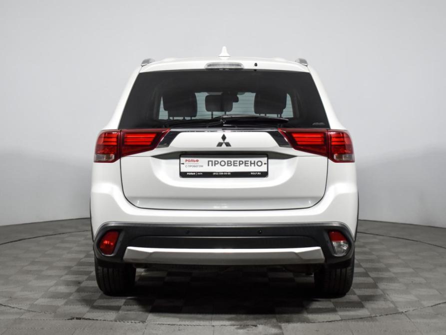 Mitsubishi Outlander III Рестайлинг 2 Санкт-Петербург  - изображение 6