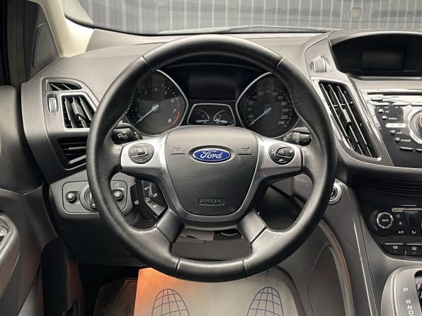 Ford Kuga II с пробегом 2016 года, цена 1 297 000 рублей, 176501 км, внедорожник, Автокод Объявления