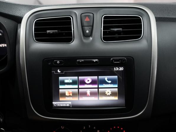 Renault Logan II Рестайлинг с пробегом 2022 года, цена 1 282 000 рублей, 74054 км, седан, Автокод Объявления