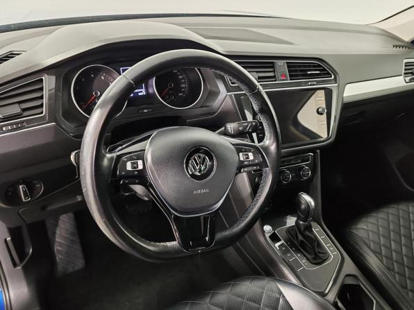 Volkswagen Tiguan II с пробегом 2019 года, цена 1 899 000 рублей, 157878 км, внедорожник, Автокод Объявления