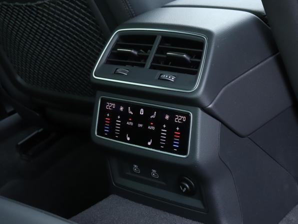 Audi A6 V (C8) с пробегом 2022 года, цена 4 940 000 рублей, 69541 км, седан, Автокод Объявления