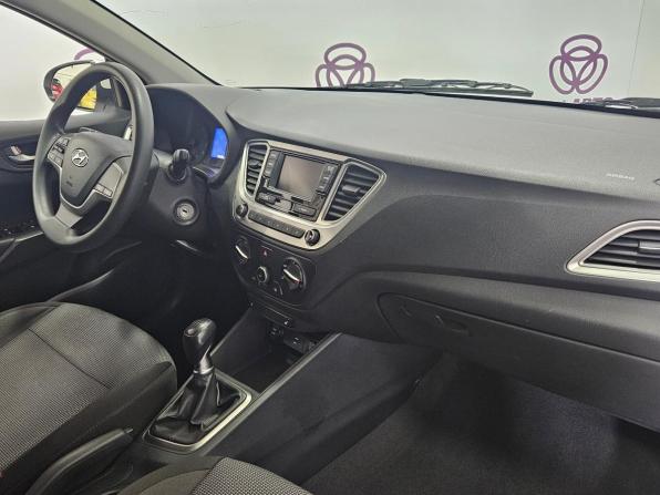 Hyundai Solaris II Рестайлинг с пробегом 2021 года, цена 1 161 000 рублей, 156579 км, седан, Автокод Объявления