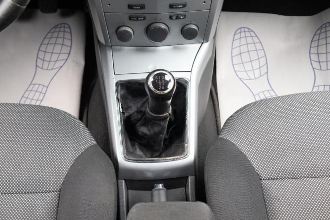 Opel Astra H Рестайлинг с пробегом 2010 года, цена 599 000 рублей, 205440 км, хэтчбек, Автокод Объявления