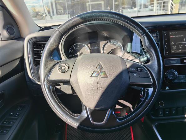 Mitsubishi Outlander III Рестайлинг 3 с пробегом 2020 года, цена 1 950 000 рублей, 92568 км, внедорожник, Автокод Объявления