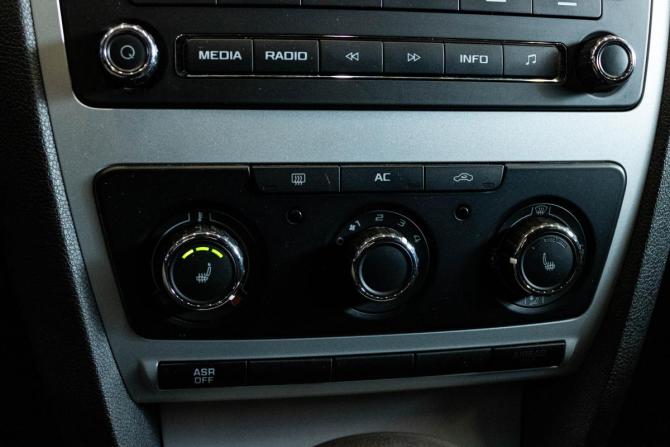 Skoda Octavia II (A5) Рестайлинг с пробегом 2011 года, цена 810 000 рублей, 147028 км, лифтбек, Автокод Объявления