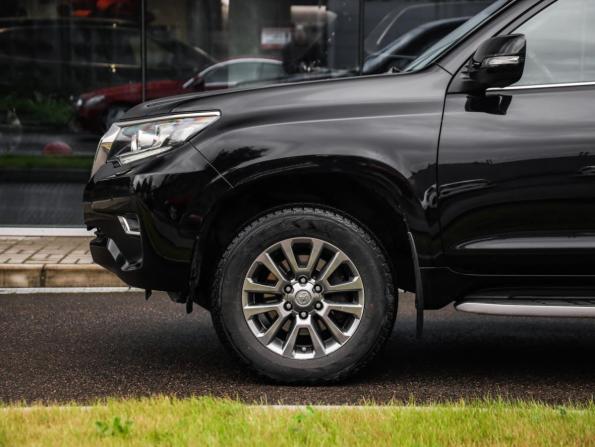 Toyota Land Cruiser Prado 150 Series Рестайлинг 2 с пробегом 2018 года, цена 4 569 000 рублей, 185651 км, внедорожник, Автокод Объявления