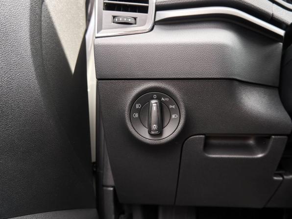 Skoda Karoq I с пробегом 2022 года, цена 2 648 000 рублей, 65542 км, внедорожник, Автокод Объявления