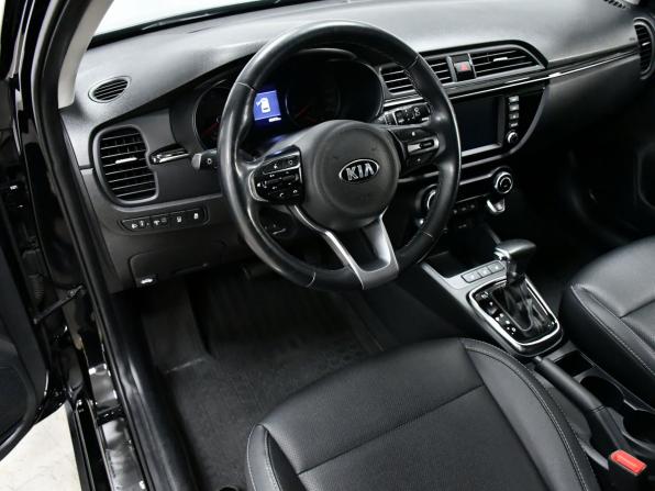 Kia Rio IV с пробегом 2018 года, цена 1 757 000 рублей, 65664 км, хэтчбек, Автокод Объявления