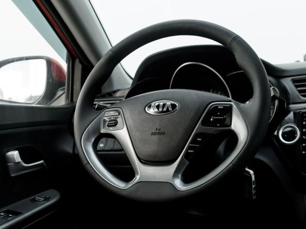 Kia Rio III Рестайлинг с пробегом 2016 года, цена 1 125 000 рублей, 125256 км, седан, Автокод Объявления