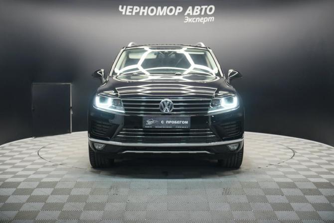 Volkswagen Touareg II Рестайлинг с пробегом 2015 года, цена 2 740 000 рублей, 239463 км, внедорожник, Автокод Объявления