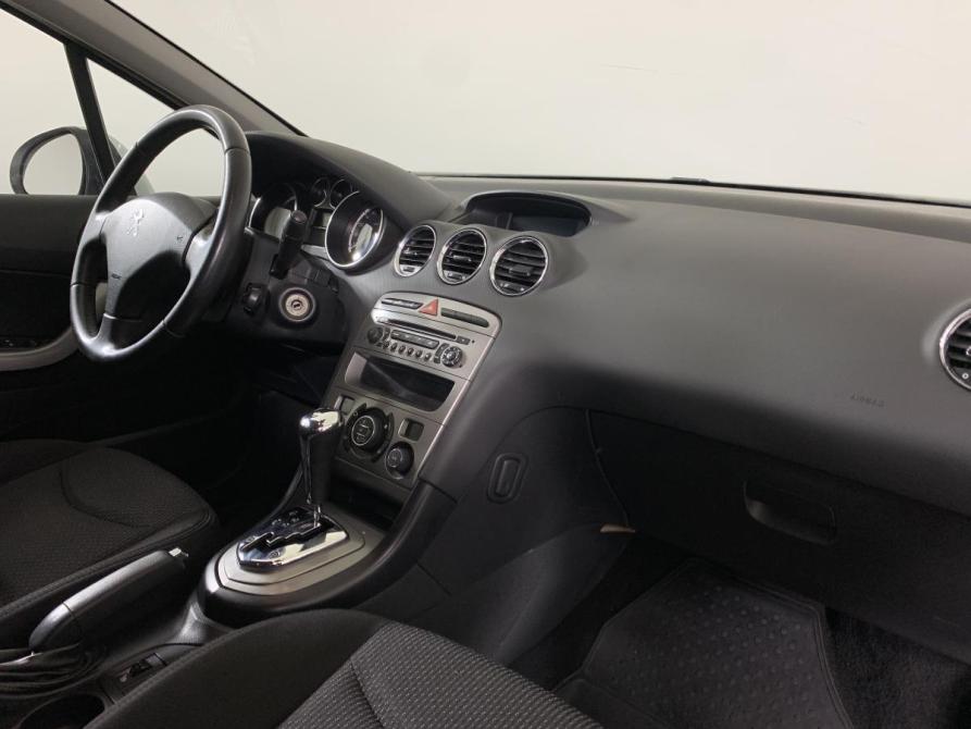 Peugeot 408 I Москва  - изображение 13