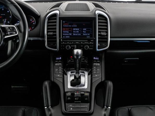 Porsche Cayenne II Рестайлинг (958) с пробегом 2015 года, цена 3 199 000 рублей, 230652 км, внедорожник, Автокод Объявления