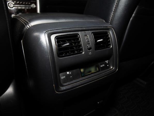 Nissan Pathfinder IV с пробегом 2015 года, цена 1 800 000 рублей, 125796 км, внедорожник, Автокод Объявления