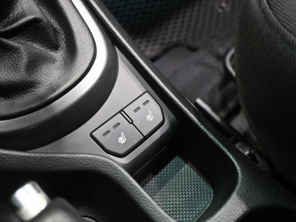Kia Rio III Рестайлинг с пробегом 2015 года, цена 929 900 рублей, 197000 км, седан, Автокод Объявления