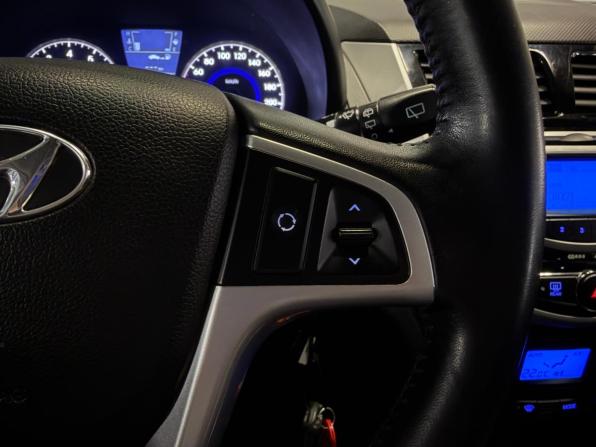 Hyundai Solaris I с пробегом 2011 года, цена 699 000 рублей, 216407 км, хэтчбек, Автокод Объявления